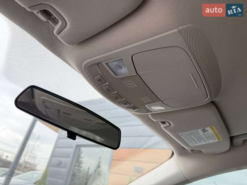 Седан Ford Fusion 2015 в Ровно