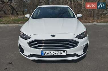 Седан Ford Fusion 2019 в 