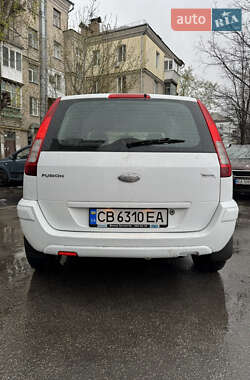 Хетчбек Ford Fusion 2011 в 