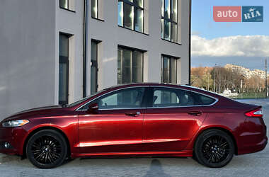 Седан Ford Fusion 2013 в 