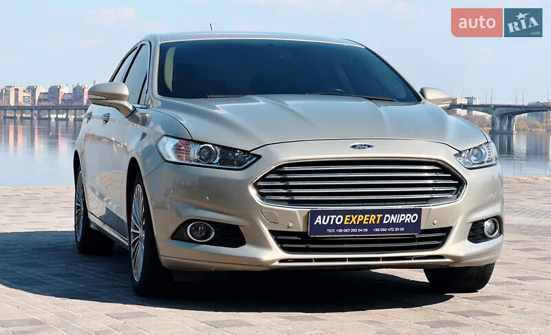 Седан Ford Fusion 2016 в Дніпрі