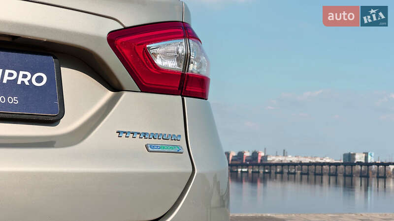 Седан Ford Fusion 2016 в Дніпрі