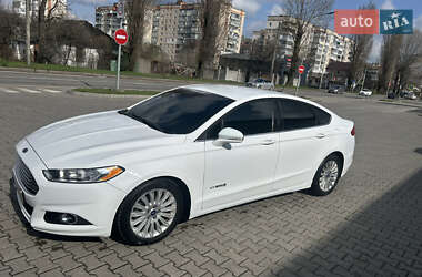 Седан Ford Fusion 2014 в 