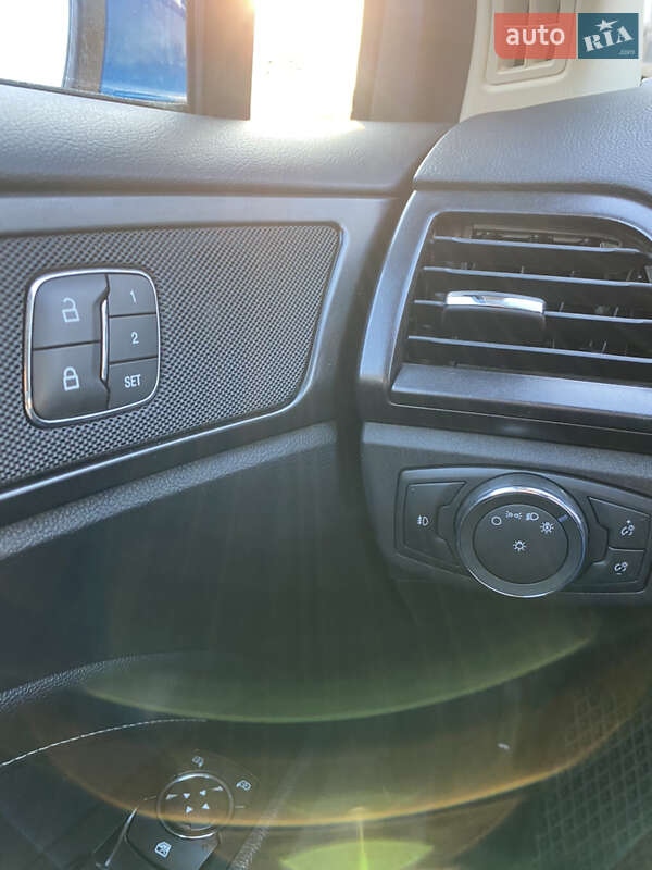 Седан Ford Fusion 2019 в Киеве фото 7 Седан Ford Fusion 2019 в Киеве