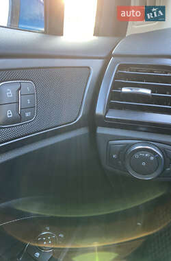 Седан Ford Fusion 2019 в 