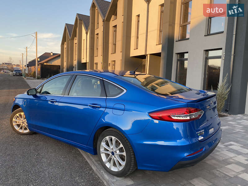 Седан Ford Fusion 2019 в Киеве фото 25 Седан Ford Fusion 2019 в Киеве