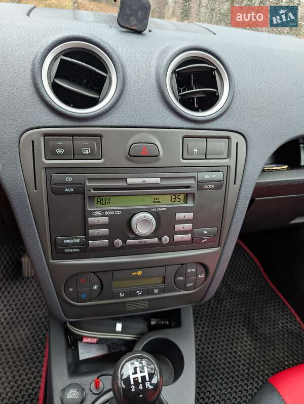 Хэтчбек Ford Fusion 2008 в Киеве