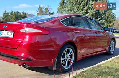 Седан Ford Fusion 2015 в 