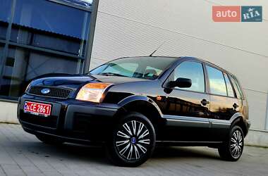 Хэтчбек Ford Fusion 2008 в 
