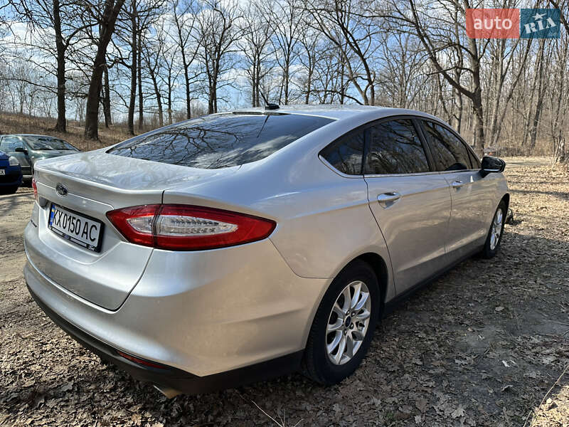 Седан Ford Fusion 2014 в Харкові
