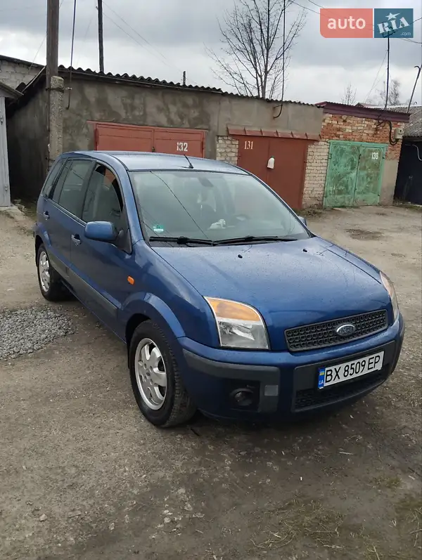 Хэтчбек Ford Fusion 2007 в 