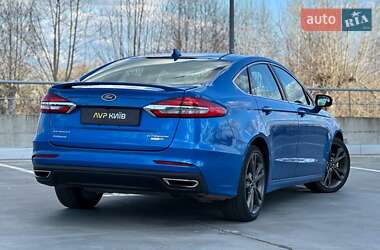 Седан Ford Fusion 2020 в 