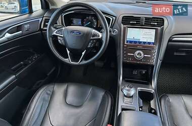 Седан Ford Fusion 2020 в 
