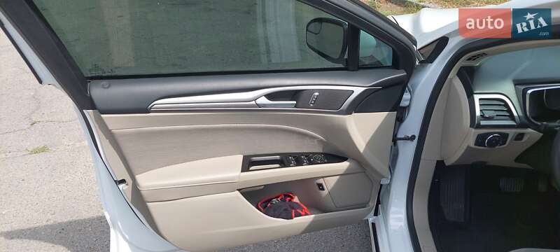 Седан Ford Fusion 2017 в Кременчуге