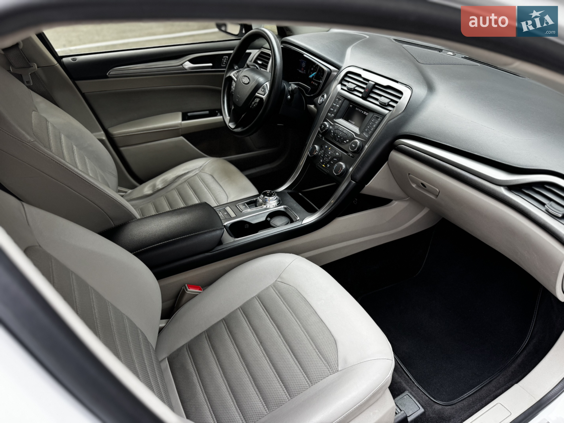 2016 Ford Fusion - мініатюра 12
