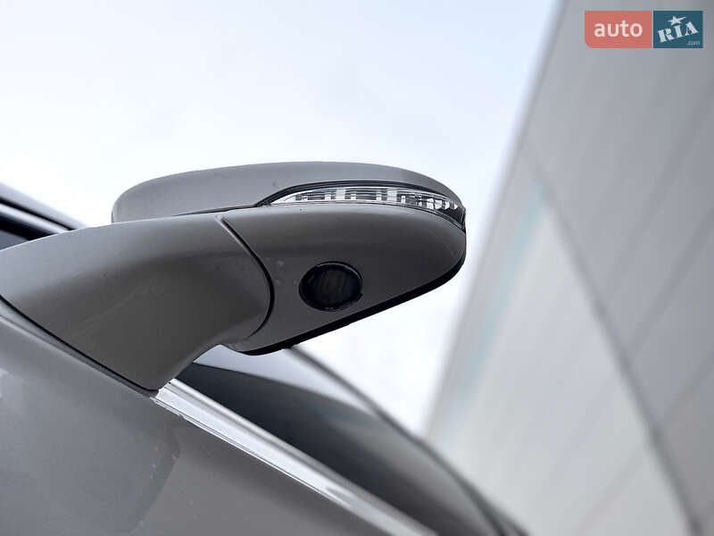 Седан Ford Fusion 2013 в Киеве