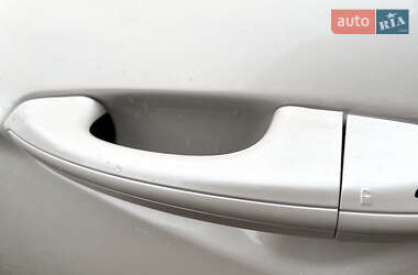 Седан Ford Fusion 2013 в 