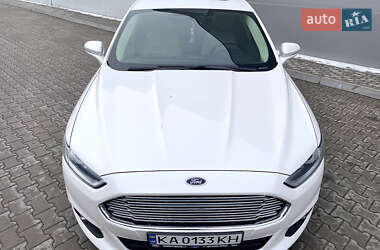 Седан Ford Fusion 2013 в 