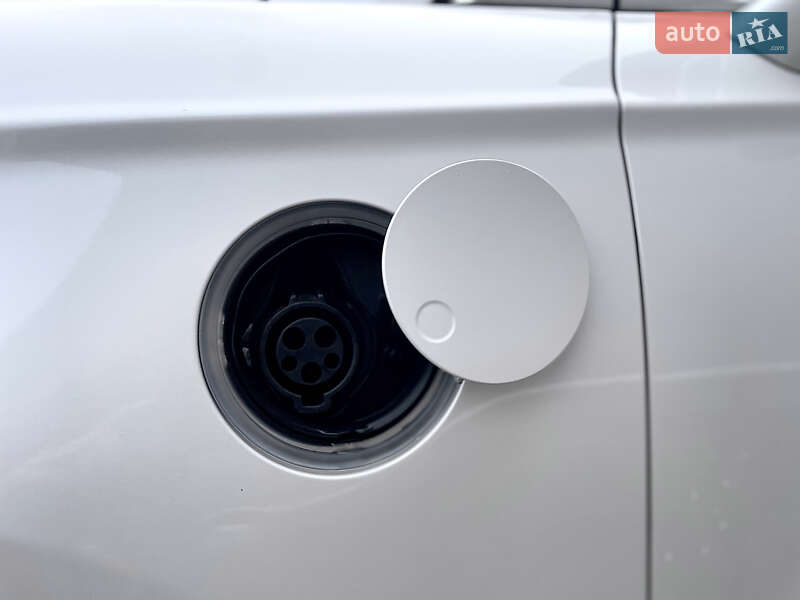 Седан Ford Fusion 2013 в Киеве