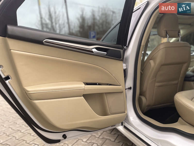 Седан Ford Fusion 2013 в Киеве