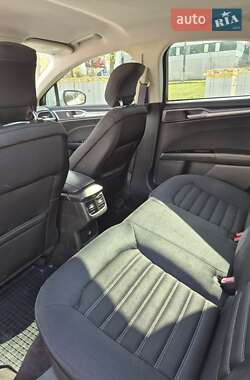 Седан Ford Fusion 2014 в Кам'янському
