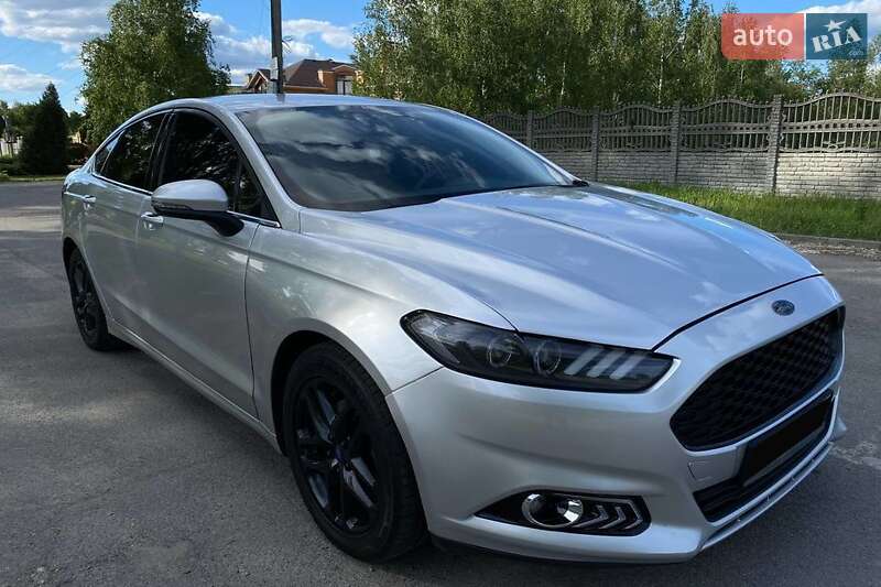 Седан Ford Fusion 2013 в Львові