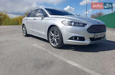 Седан Ford Fusion 2013 в 