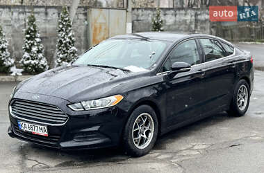 Седан Ford Fusion 2015 в 