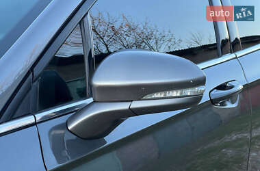 Седан Ford Fusion 2013 в 