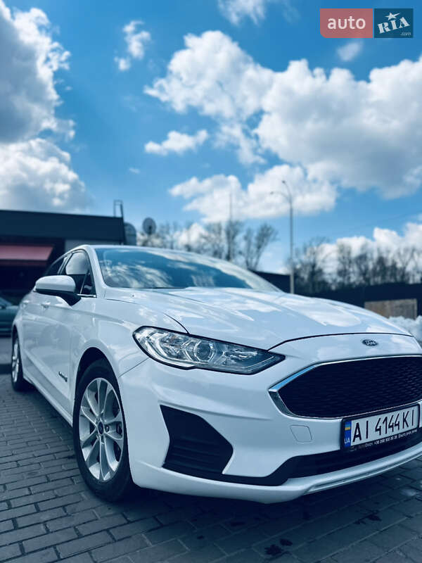 Седан Ford Fusion 2018 в Днепре