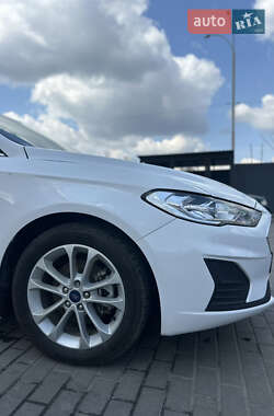 Седан Ford Fusion 2018 в Днепре