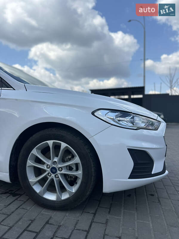 Седан Ford Fusion 2018 в Днепре