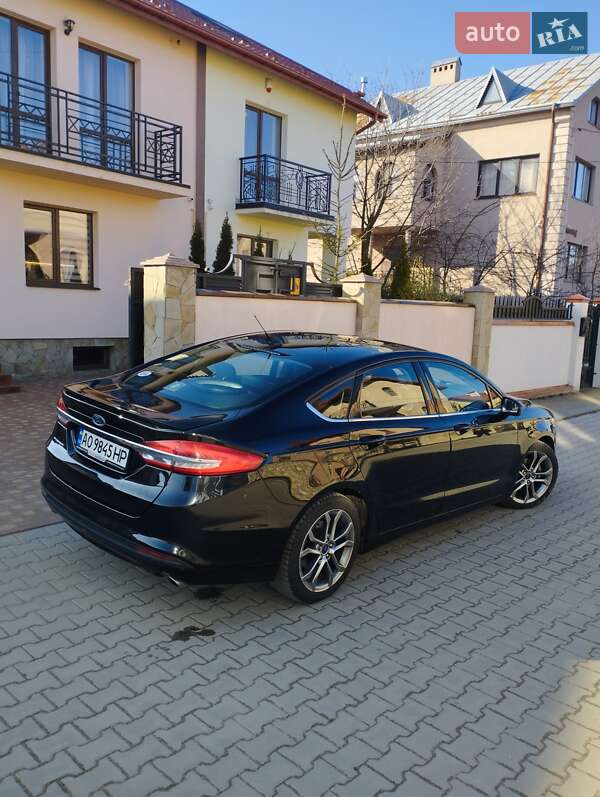 Седан Ford Fusion 2017 в Львове