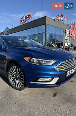 Седан Ford Fusion 2017 в 