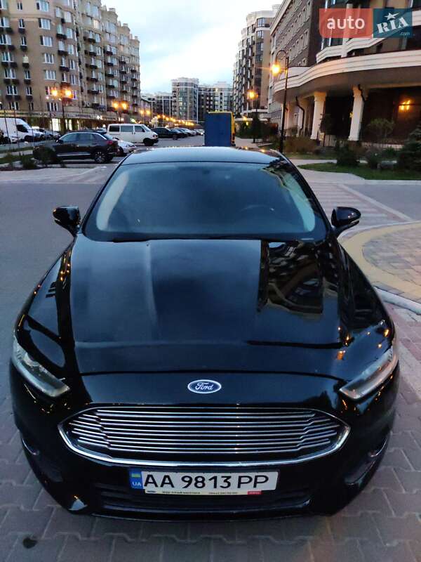 Седан Ford Fusion 2015 в Києві
