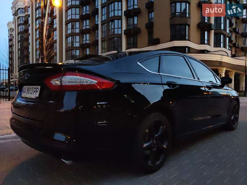 Седан Ford Fusion 2015 в Києві