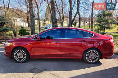 Седан Ford Fusion 2015 в 