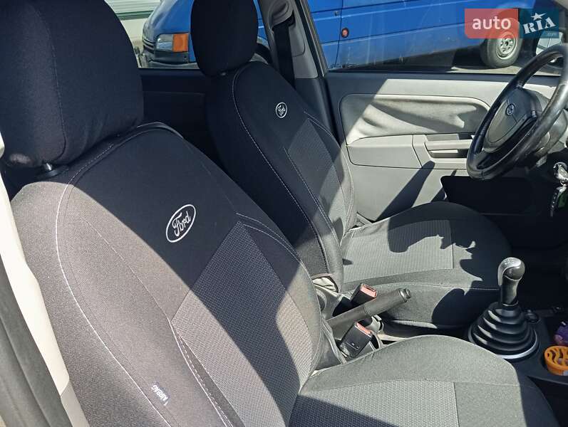 Хэтчбек Ford Fusion 2004 в Николаеве фото 11 Хэтчбек Ford Fusion 2004 в Николаеве