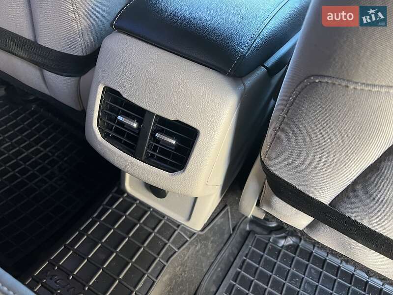Седан Ford Fusion 2019 в Одессе