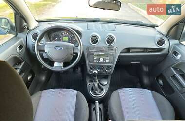 Хэтчбек Ford Fusion 2012 в 