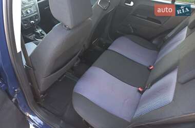Хэтчбек Ford Fusion 2012 в 