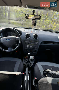 Хэтчбек Ford Fusion 2007 в 