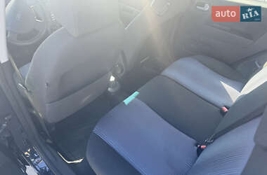 Хэтчбек Ford Fusion 2006 в 