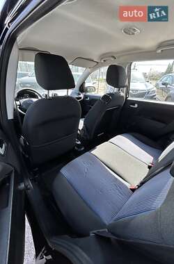 Хэтчбек Ford Fusion 2009 в 