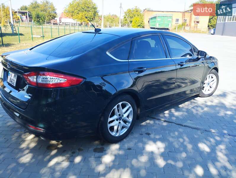 Седан Ford Fusion 2014 в Бершади
