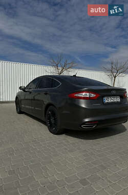 Седан Ford Fusion 2015 в 