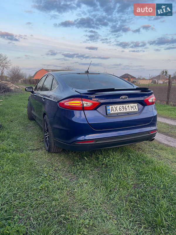 Седан Ford Fusion 2012 в Чугуеве