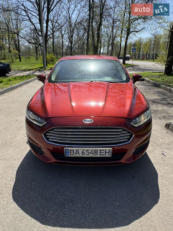 Седан Ford Fusion 2014 в 