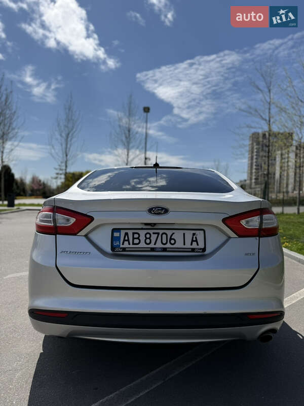 Седан Ford Fusion 2016 в Дніпрі