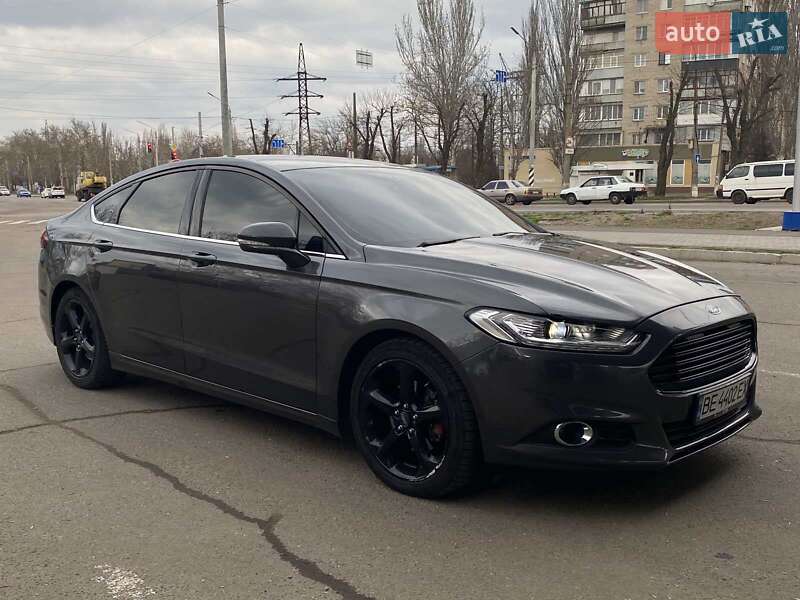 Седан Ford Fusion 2015 в Миколаєві